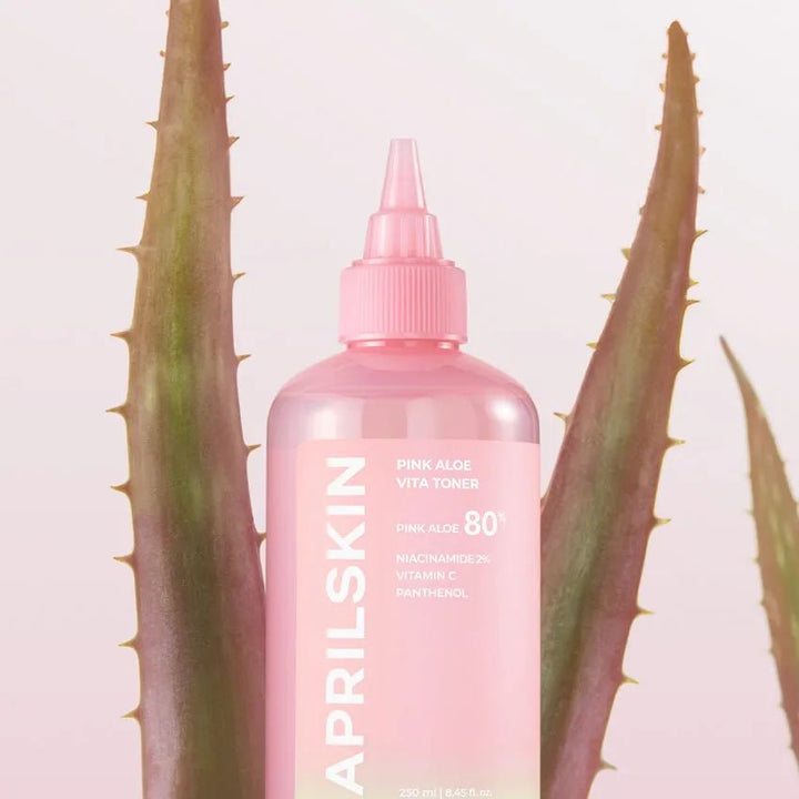 APRILSKIN Pink Aloe Vitamin C Soothing & Brightening Toner 250ml - Sura